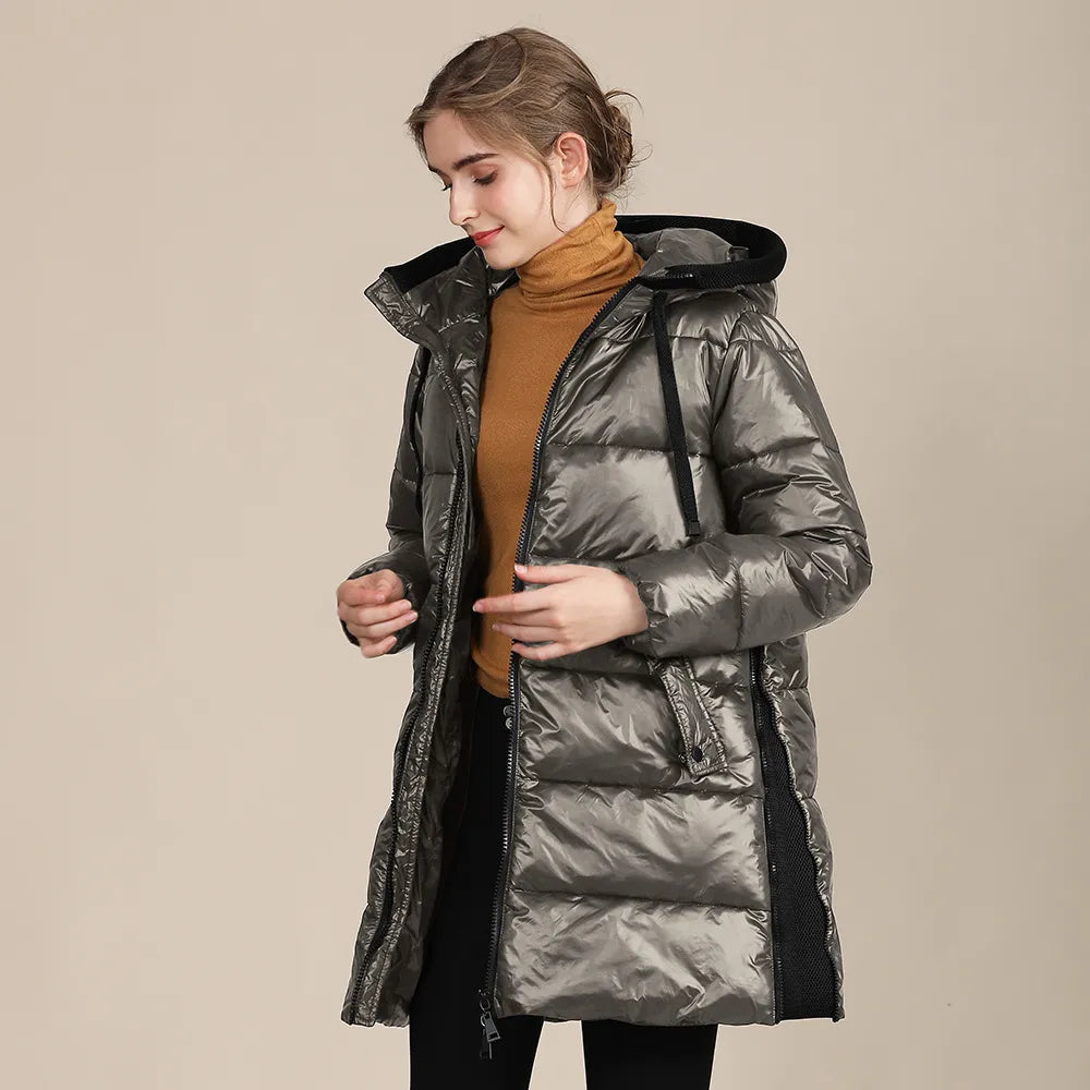 Katty - Glänzende Winterdaunenjacke aus gestepptem Nylon mit Kapuze für Frauen