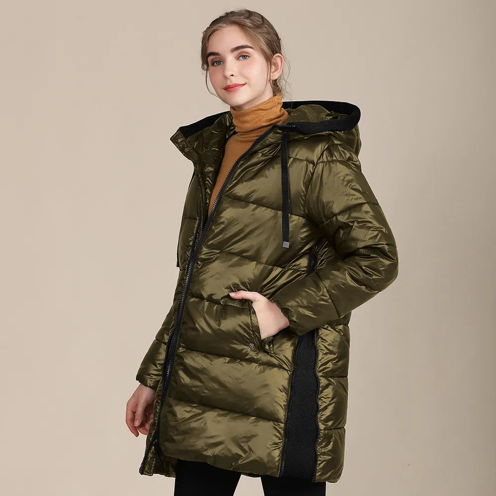 Katty - Glänzende Winterdaunenjacke aus gestepptem Nylon mit Kapuze für Frauen