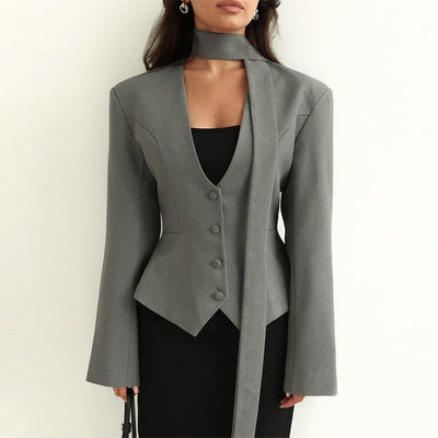 Blazer mit V-Ausschnitt und Einstecktuch - Miranda