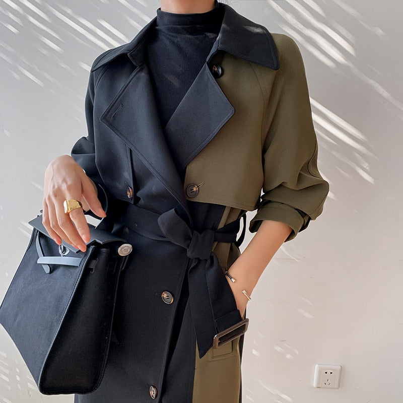 Lina - Trenchcoat im schicken Stil in Marine und Olive