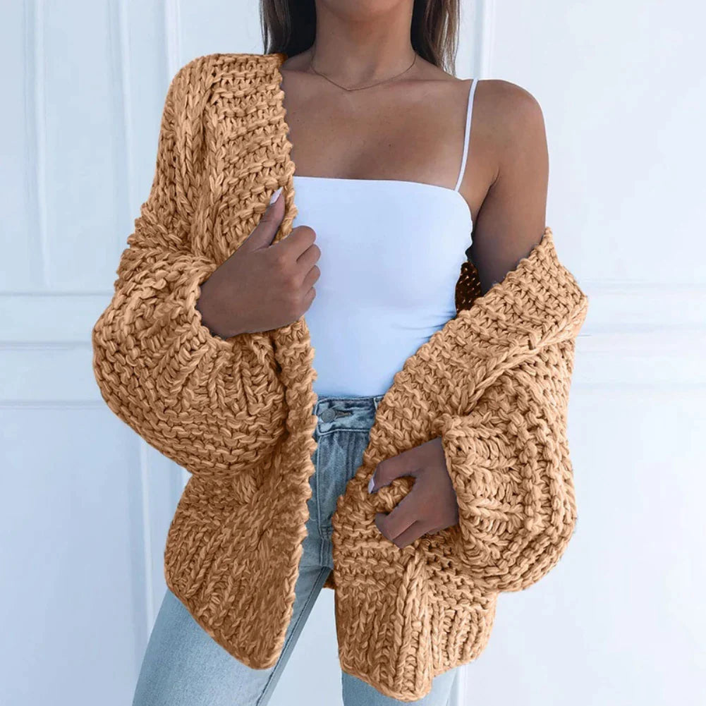 KIRA - Grob gestrickte Strickjacke