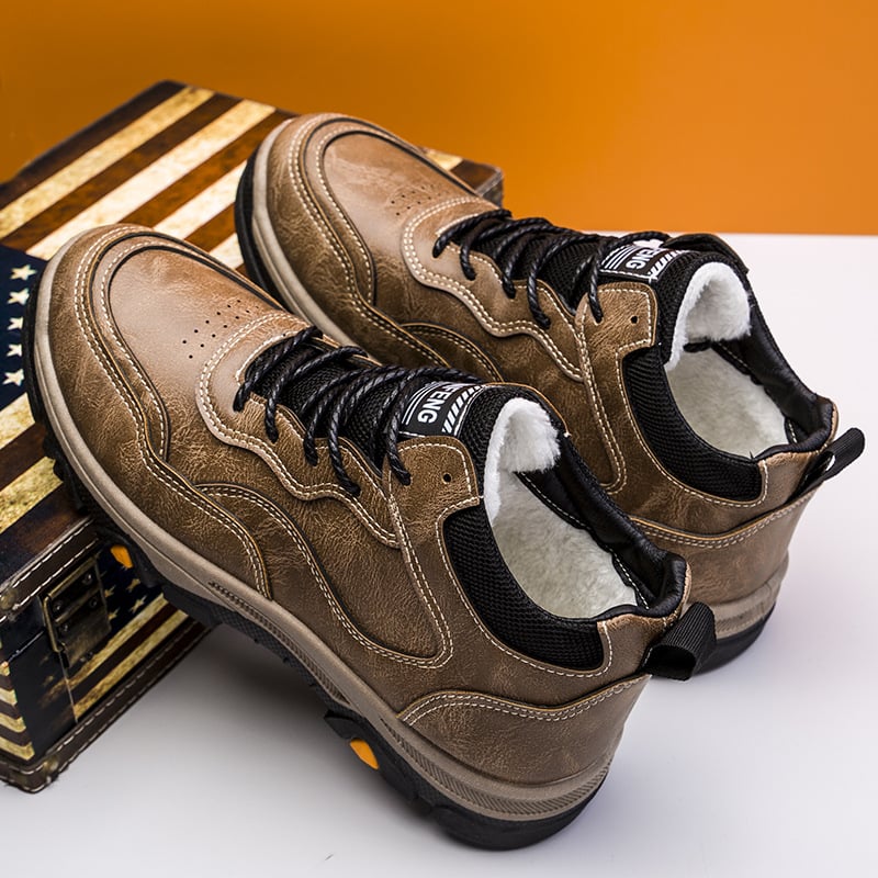 Designer-Hausschuhe für Männer mit warmer Innenausstattung - Yarden