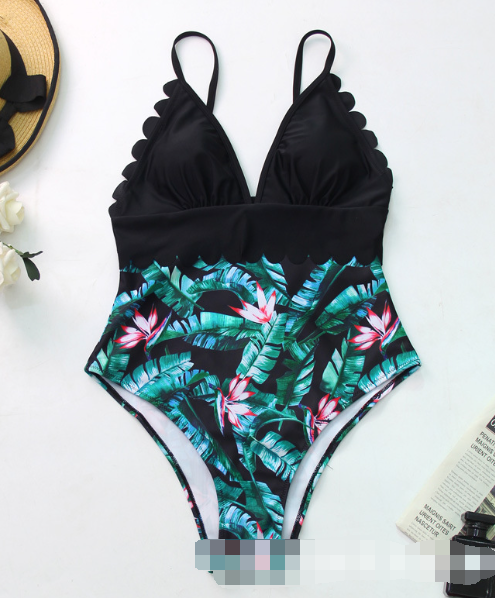 Ocean Chic - Bikini-Set mit gerafftem Saum und Blumendruck